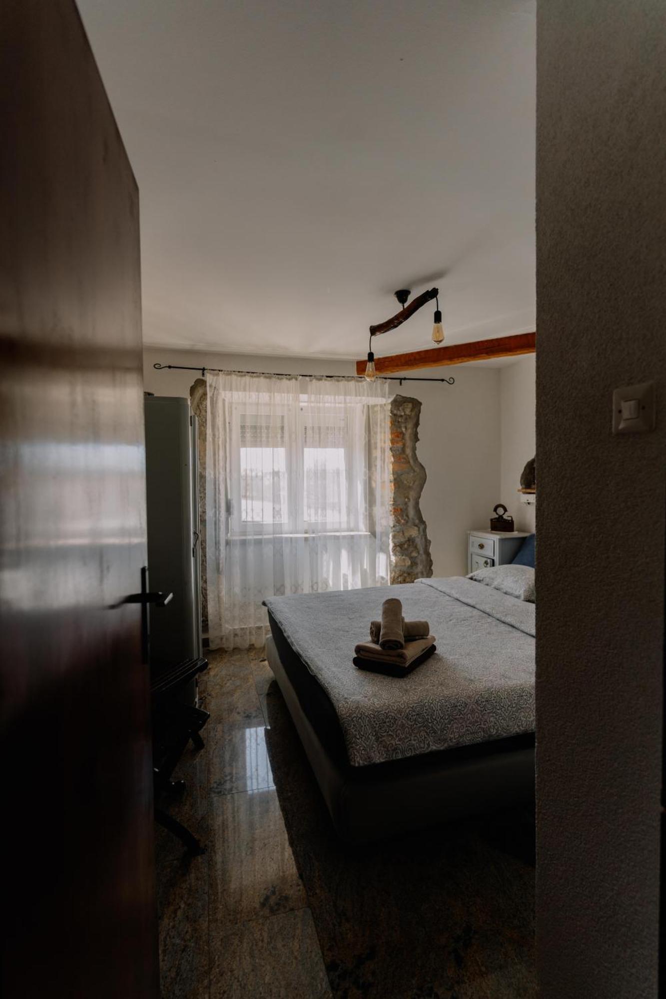 Luanas Rooms With Istrian Touch Buzet Luaran gambar